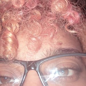 Meet your Posher, Sharon